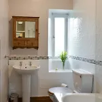 Rose - Uk34067 Holiday home *